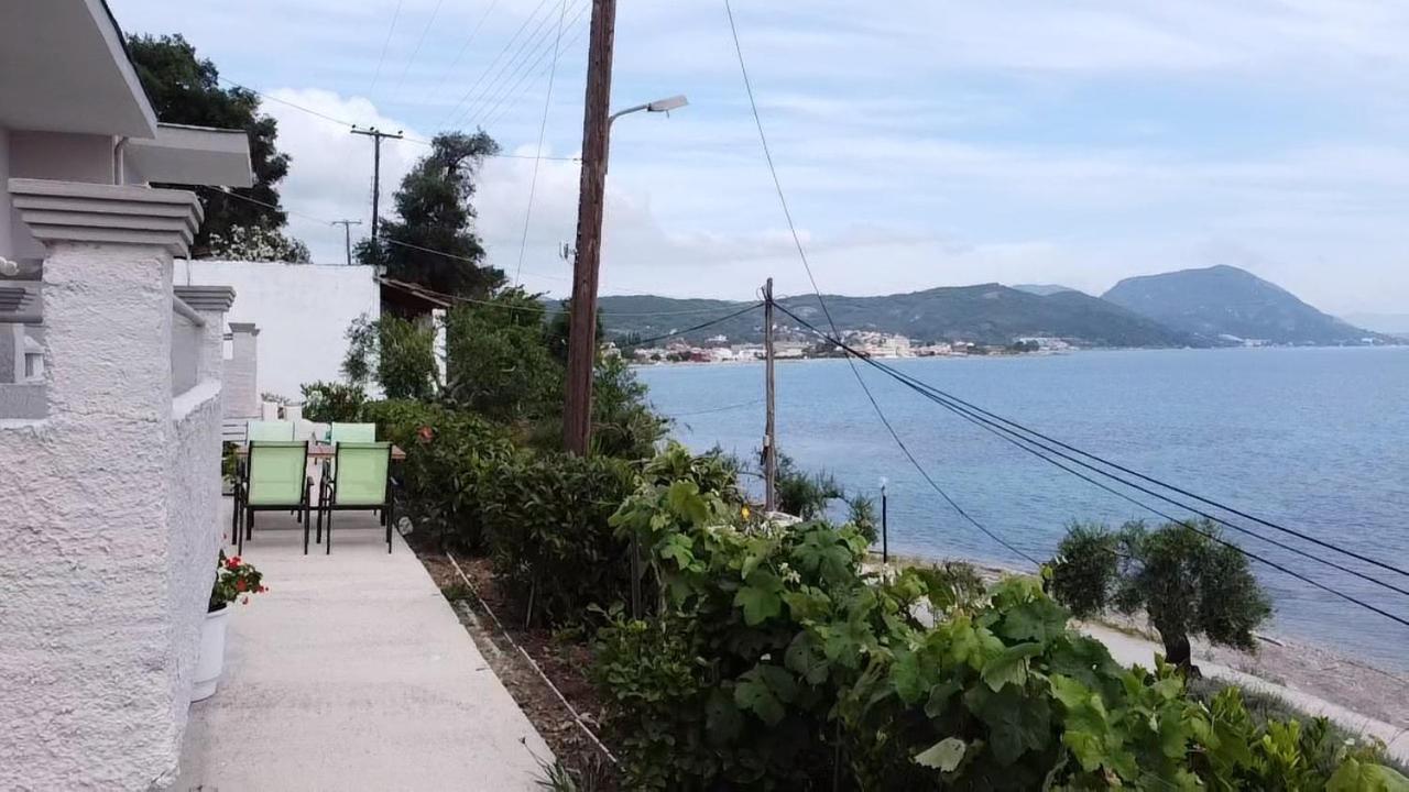 Apartment George's Sea View Mesongi